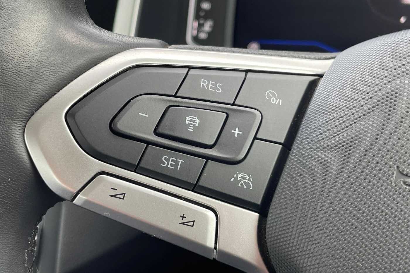 Volkswagen Polo Style 1.0 TSI 95PS 5-speed Manual 5 Door
