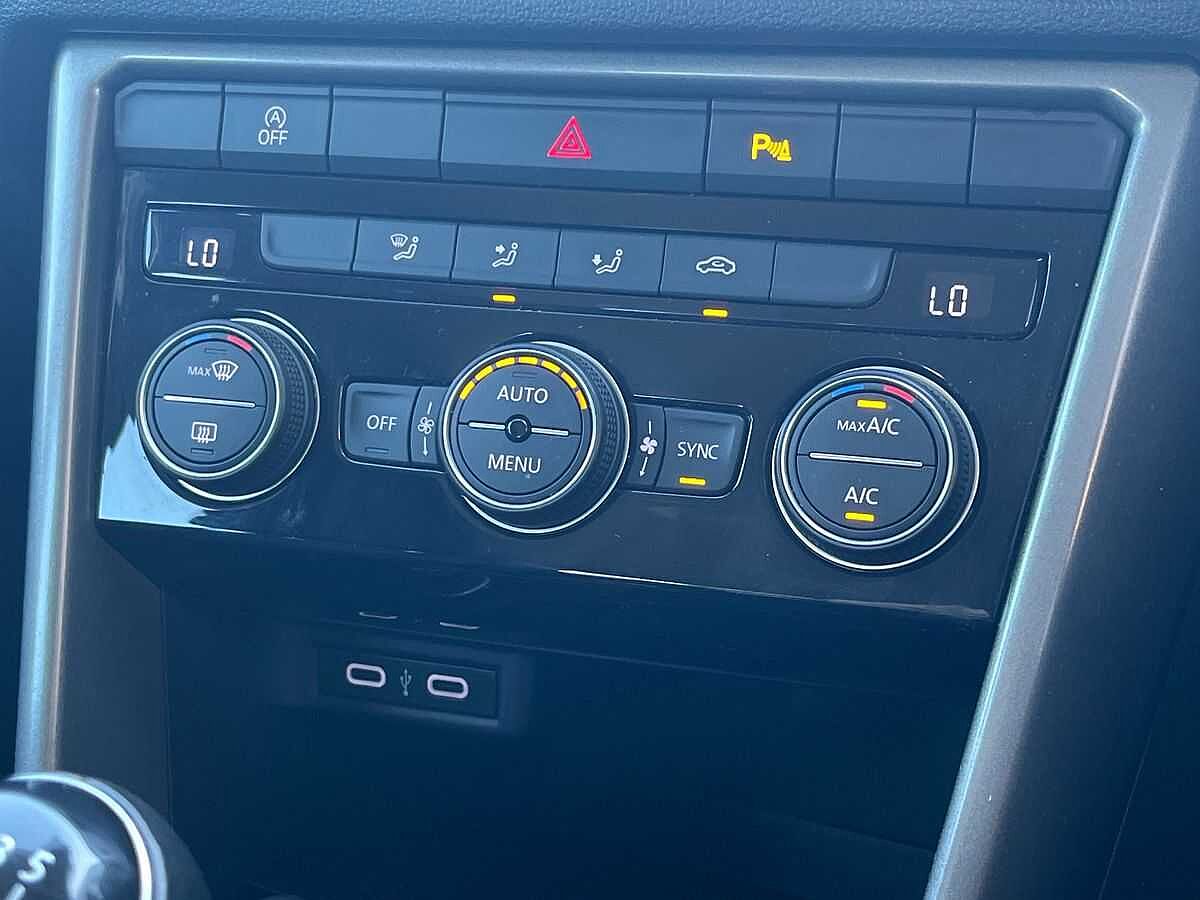 Volkswagen T-ROC 2017 1.0 TSI SE 110PS
