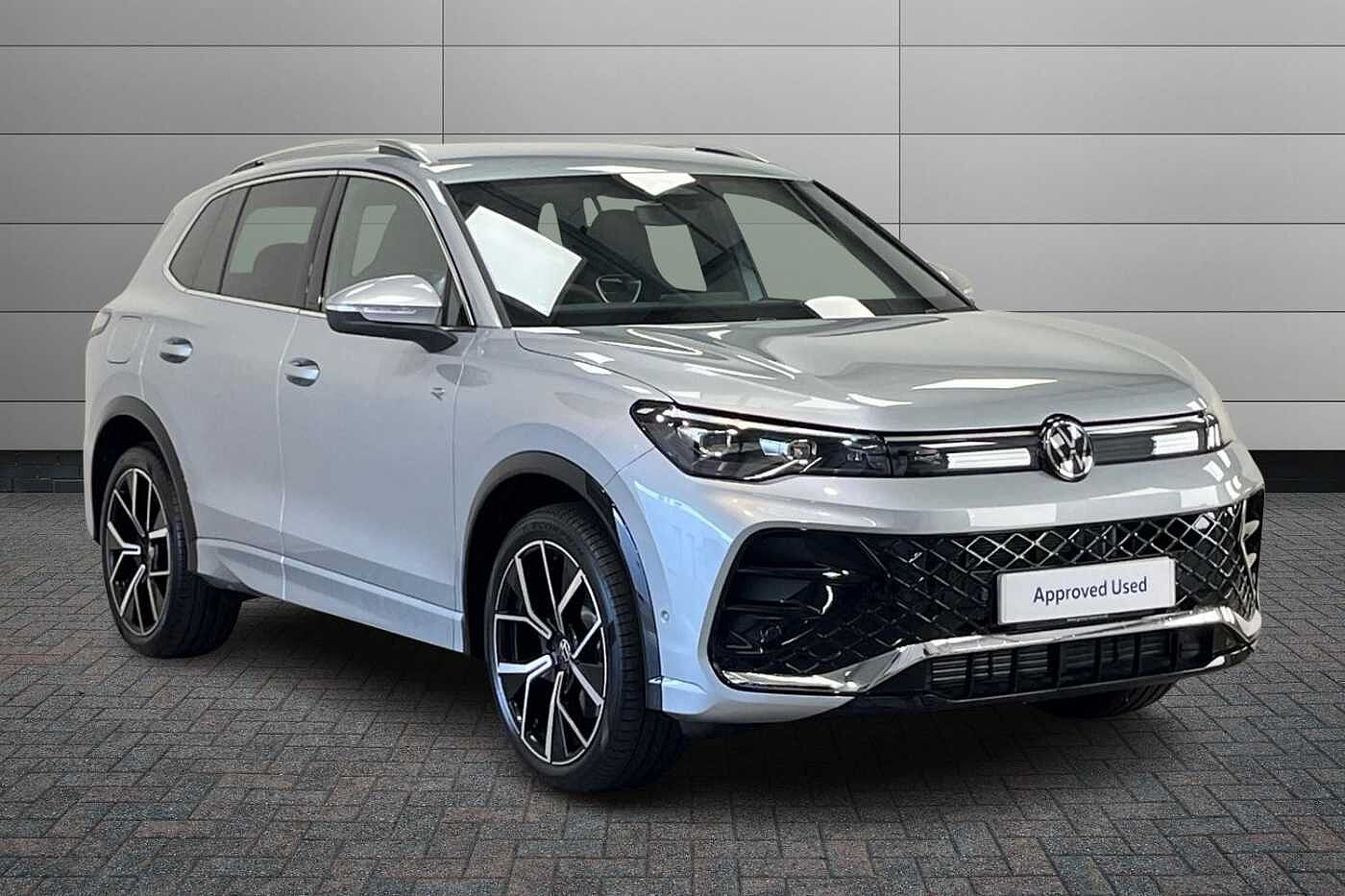 Volkswagen Tiguan 2.0 TDI R-Line SUV 5dr Diesel DSG Euro 6 (s/s) (150 ps)