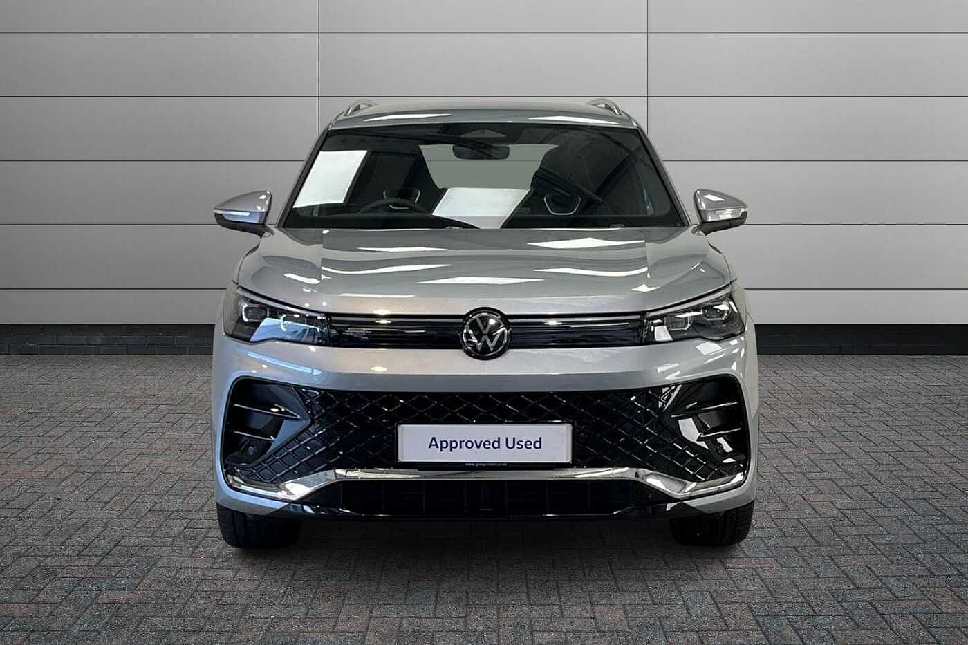 Volkswagen Tiguan 2.0 TDI R-Line SUV 5dr Diesel DSG Euro 6 (s/s) (150 ps)