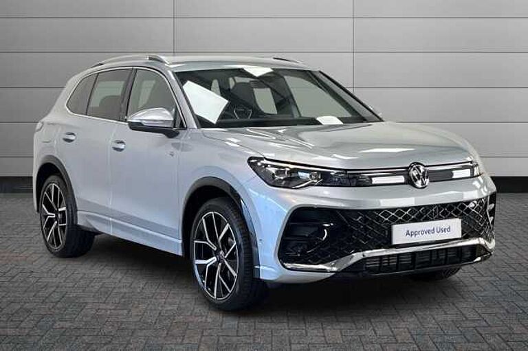 Volkswagen Tiguan 2.0 TDI R-Line SUV 5dr Diesel DSG Euro 6 (s/s) (150 ps)