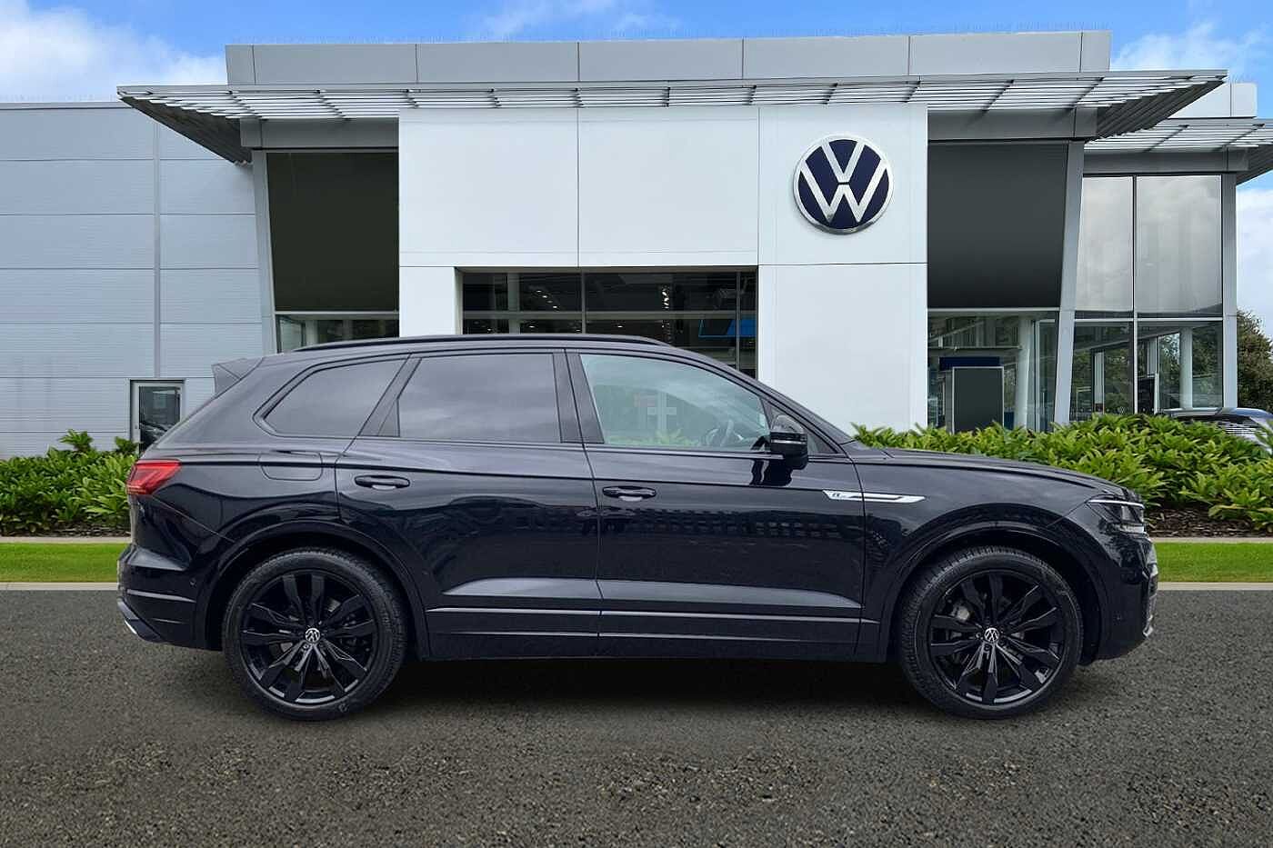Volkswagen Touareg 3.0TDI (286ps) Black Edition 4Motion 5dr