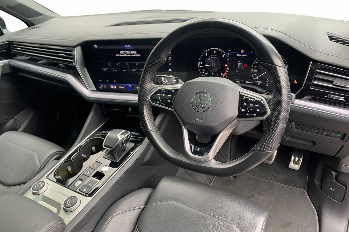 Volkswagen Touareg 3.0TDI (286ps) Black Edition 4Motion 5dr