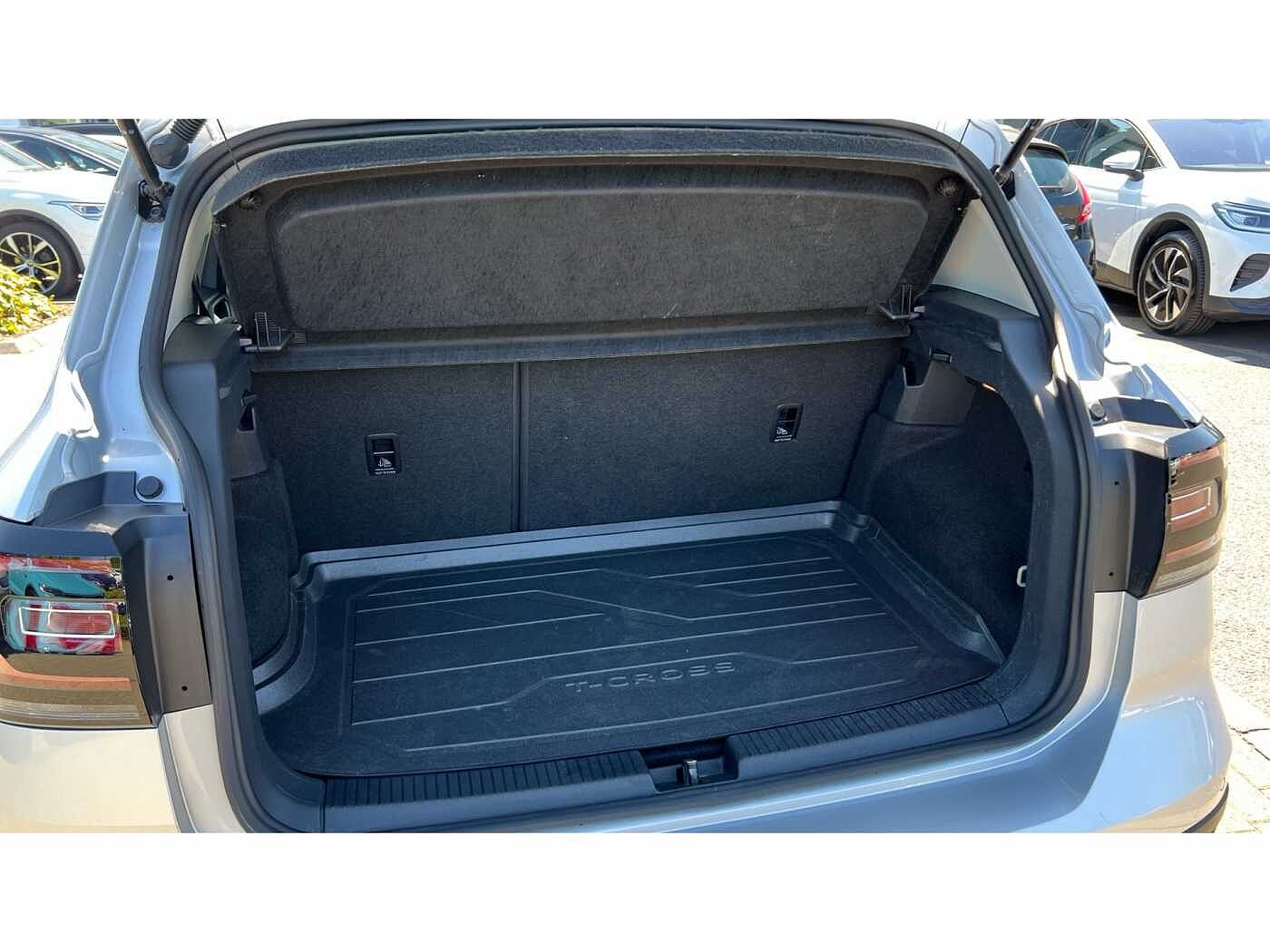 Volkswagen T-Cross 1.0 TSI (110ps) SEL Hatchback