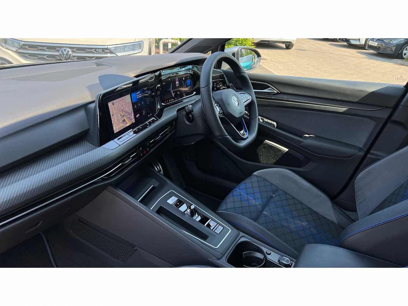 Volkswagen Golf R MK8 2.0 TSI 4Motion 320PS DSG 5 Dr