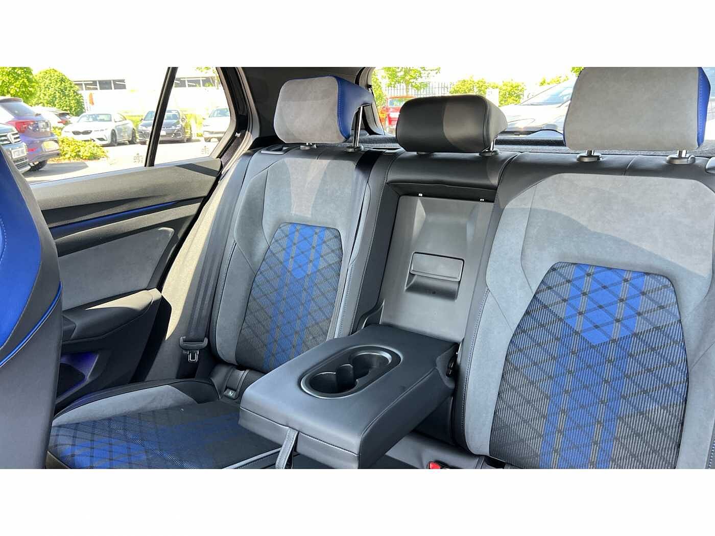 Volkswagen Golf R MK8 2.0 TSI 4Motion 320PS DSG 5 Dr
