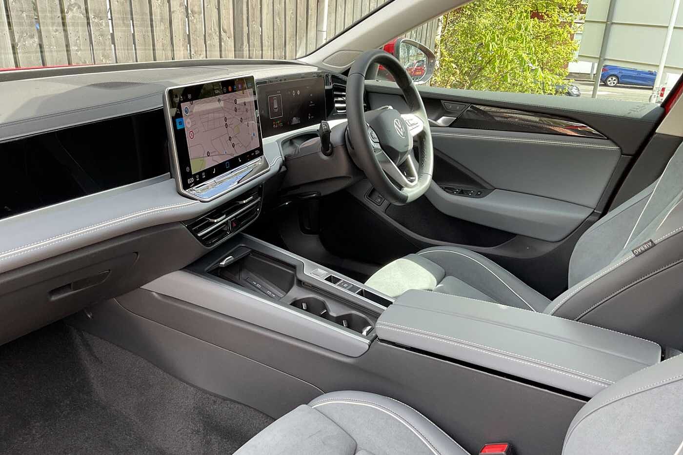 Volkswagen Passat 1.5 TSI (204ps) Life eHybrid DSG