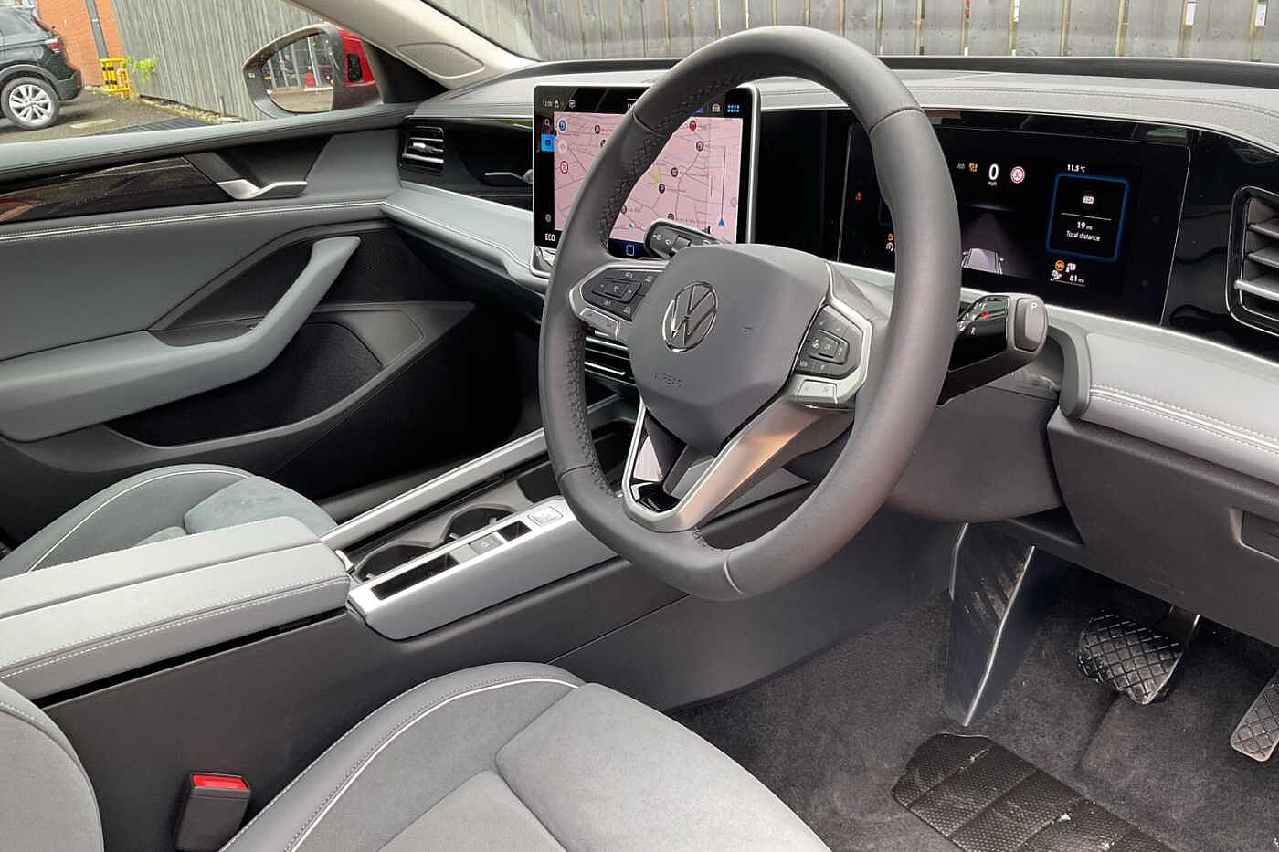 Volkswagen Passat 1.5 TSI (204ps) Life eHybrid DSG